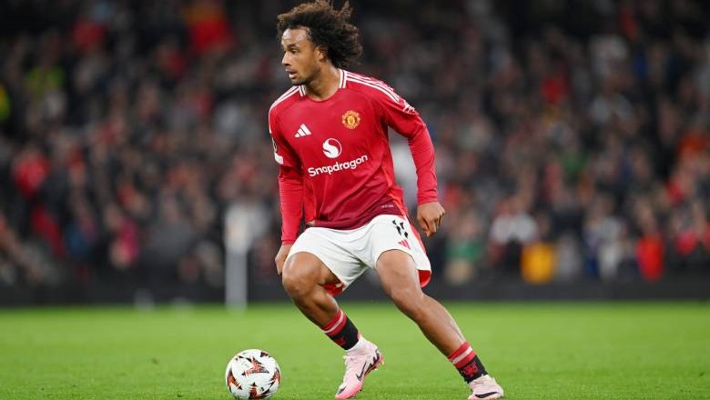 Alongside Salah, Zirkzee is also an option being considered by AS Roma