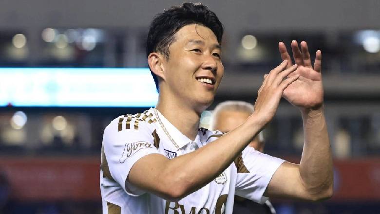 Top 10 most humble football players: Huge respect for Man&eacute; and Kant&eacute;, no Messi on the list  - Ảnh 2