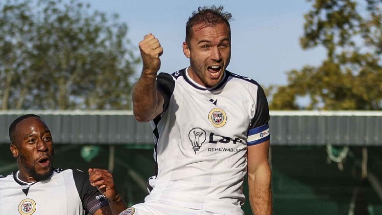 Who was the top scorer in League Two 2023/24? Reviewing the top 10 goalscorers of the campaign - Ảnh 3