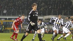 10 goalkeepers who scored the most goals: Over 100 goals for the record holder