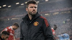 No signings, no safety net? Manchester United push Michael Carrick into the deep end
