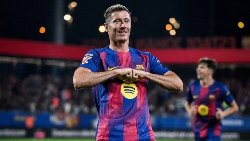 Lewandowski dropped from Barcelona plans as talks open with Serie A top striker